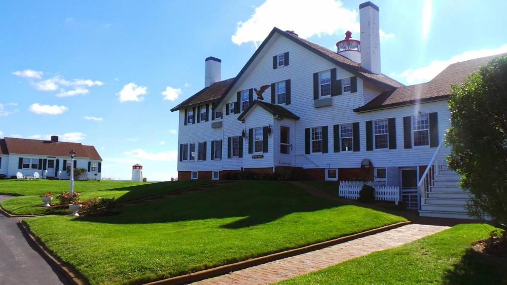 lighthouse inn