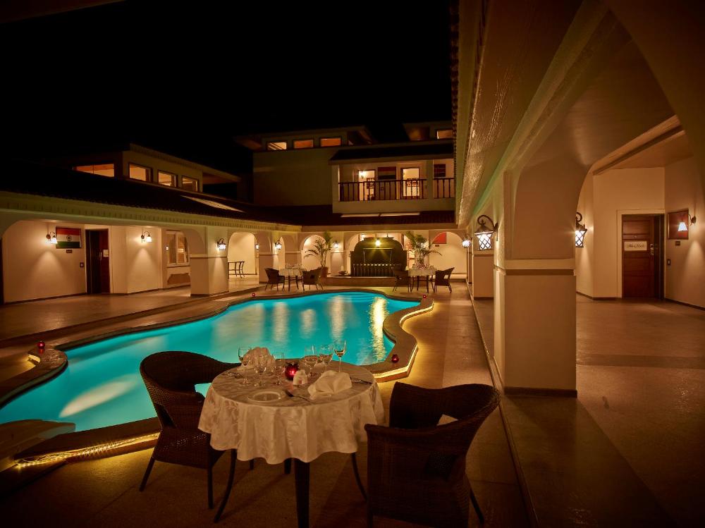 Neonz  Resort