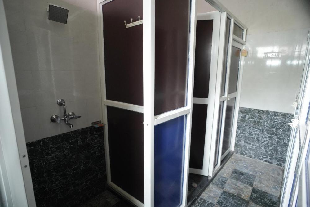 HOTEL METRO REGENCY INN