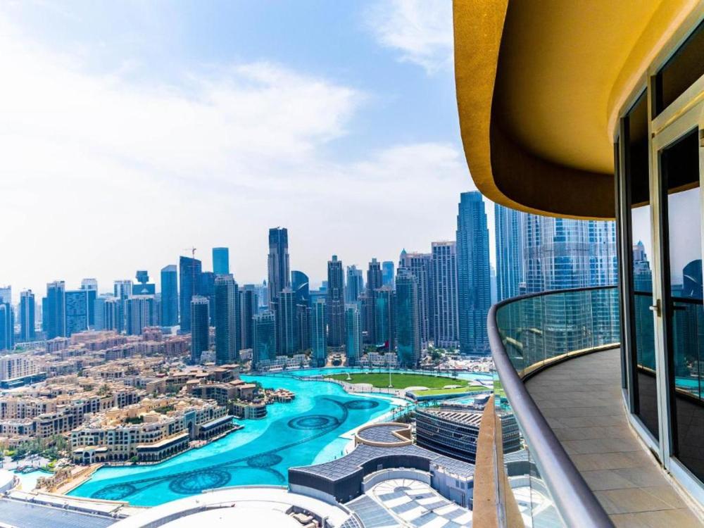 Fashion avenue Dubai Mall -The Residence