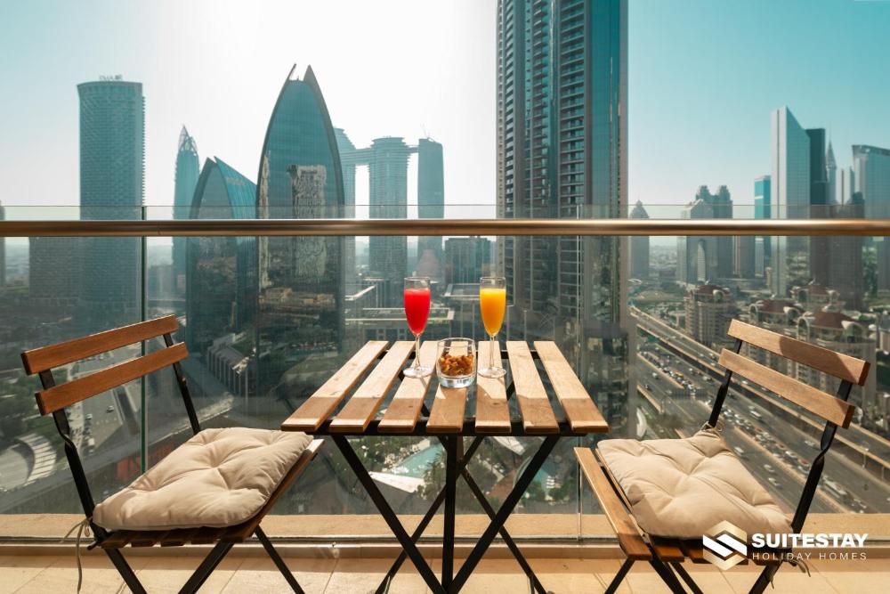 Fashion avenue Dubai Mall -The Residence