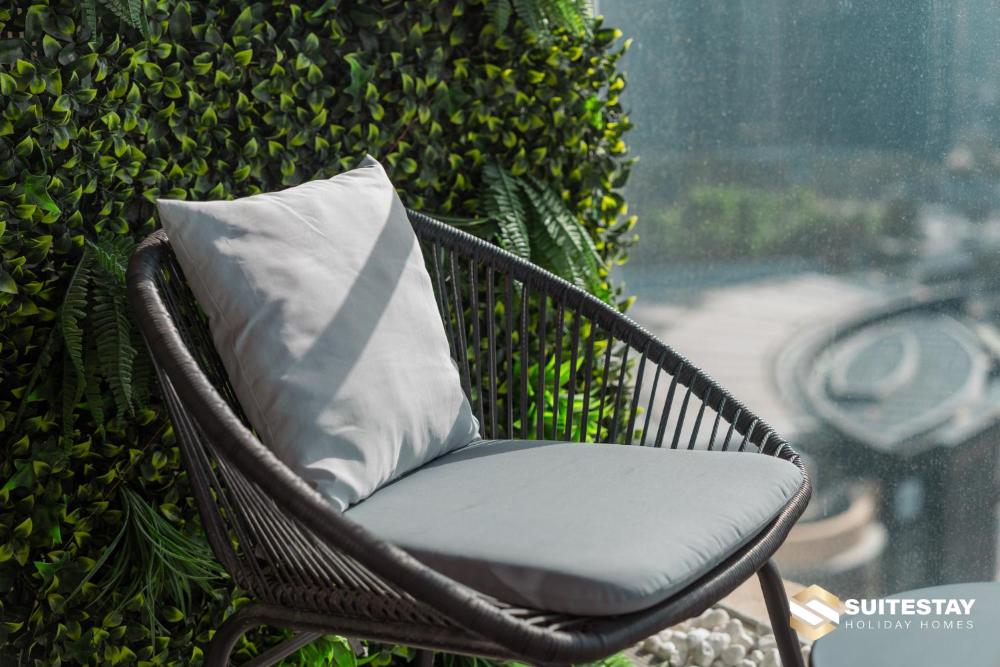 Fashion avenue Dubai Mall -The Residence