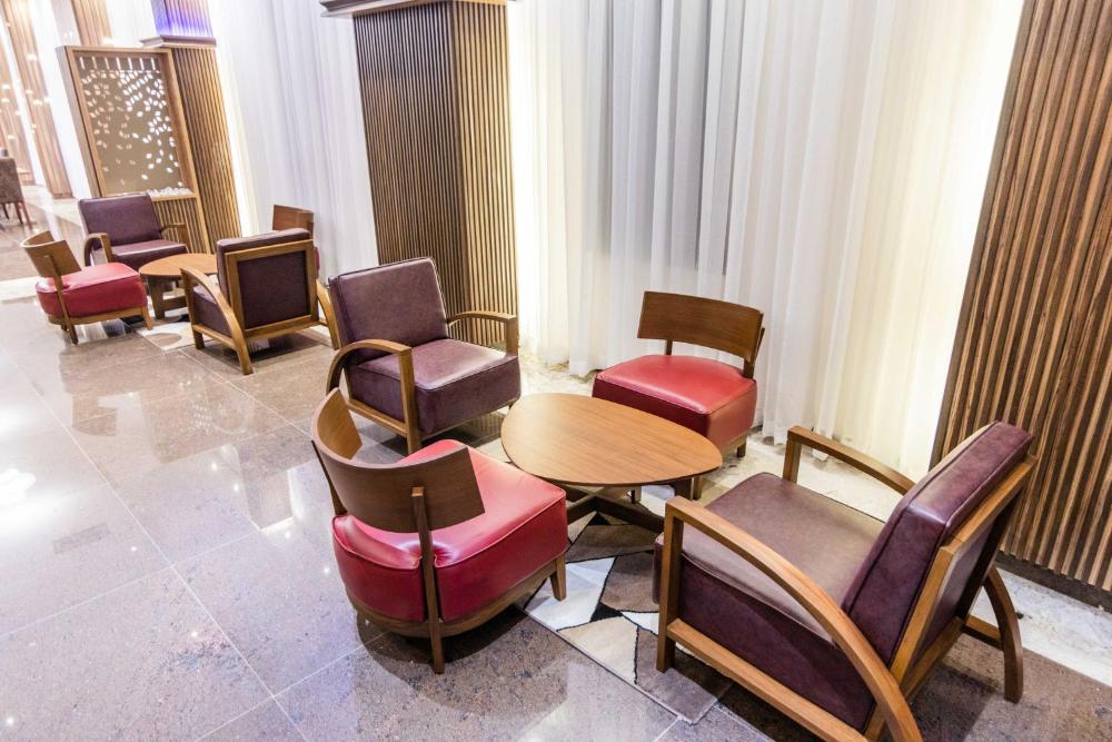 bon hotel octagon