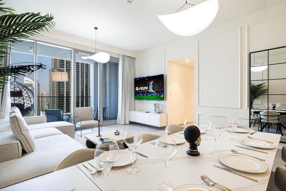 Luxury 4BR Burj Khalifa & Fountain Views