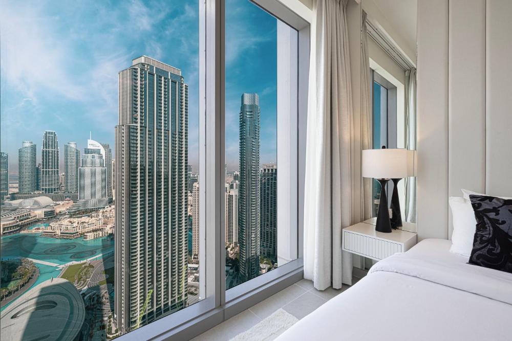 Luxury 4BR Burj Khalifa & Fountain Views
