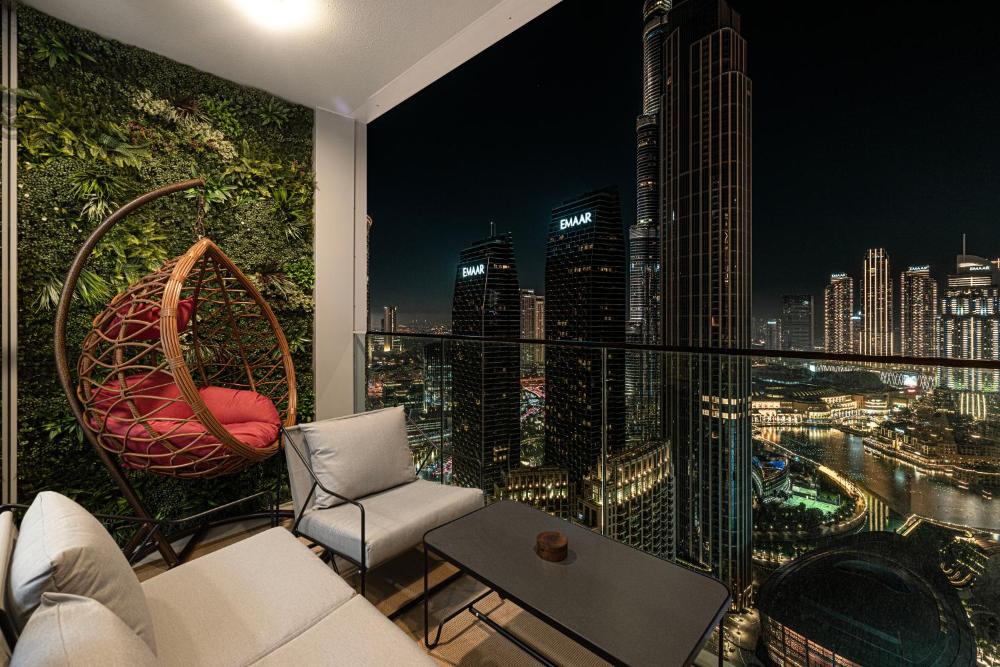 Luxury 4BR Burj Khalifa & Fountain Views