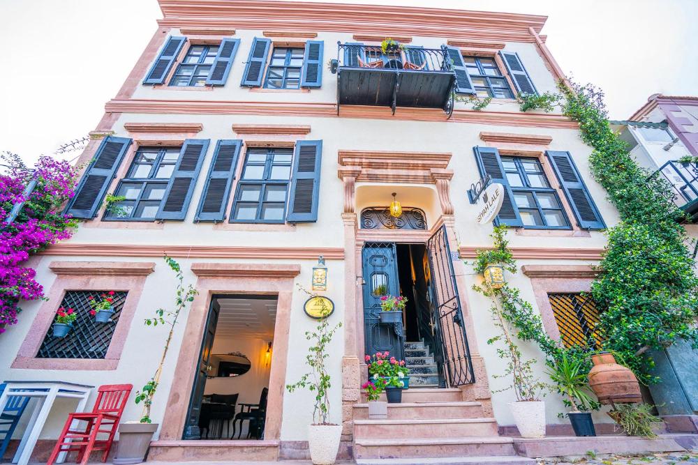 siyah lale otel cunda