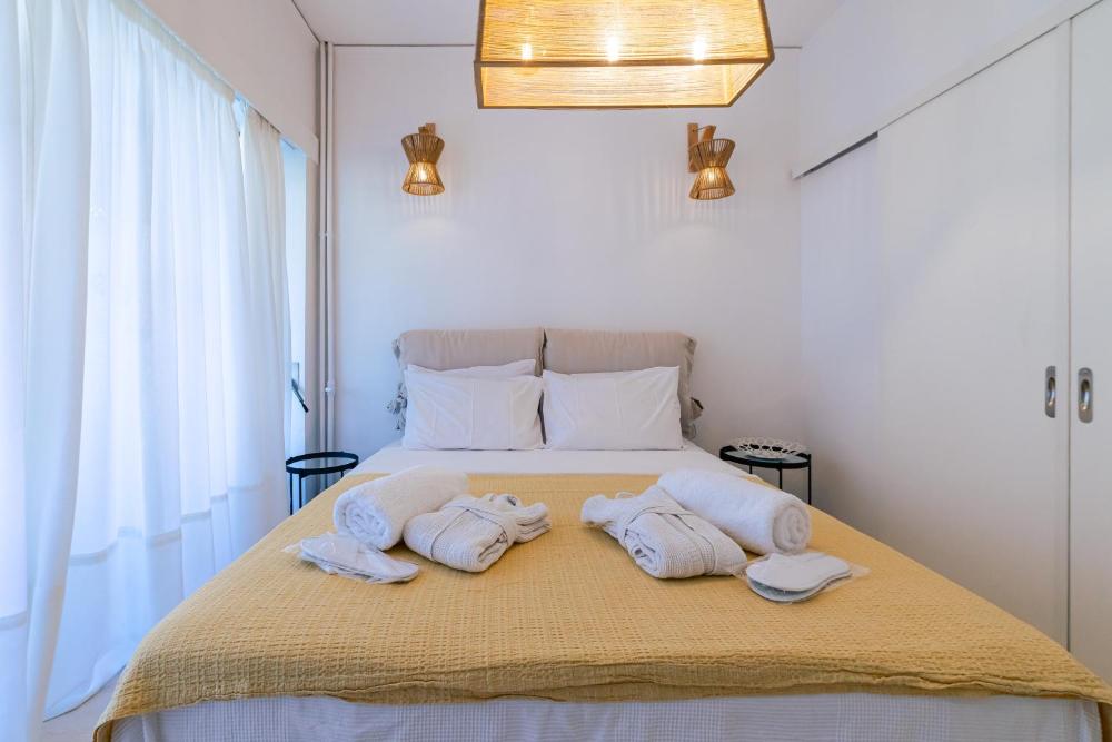 l apartment blanc dans le centre de glyfada