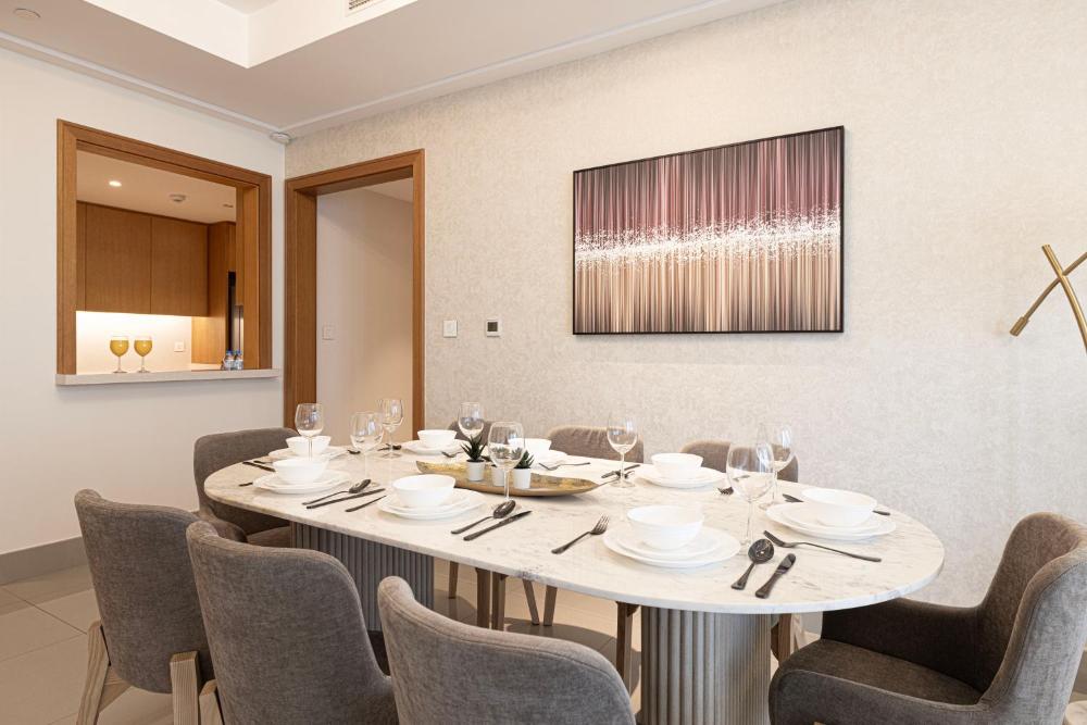 SmartStay at Opera Grand - Stunning Burj Khalifa Views - Brand New Luxury Residences