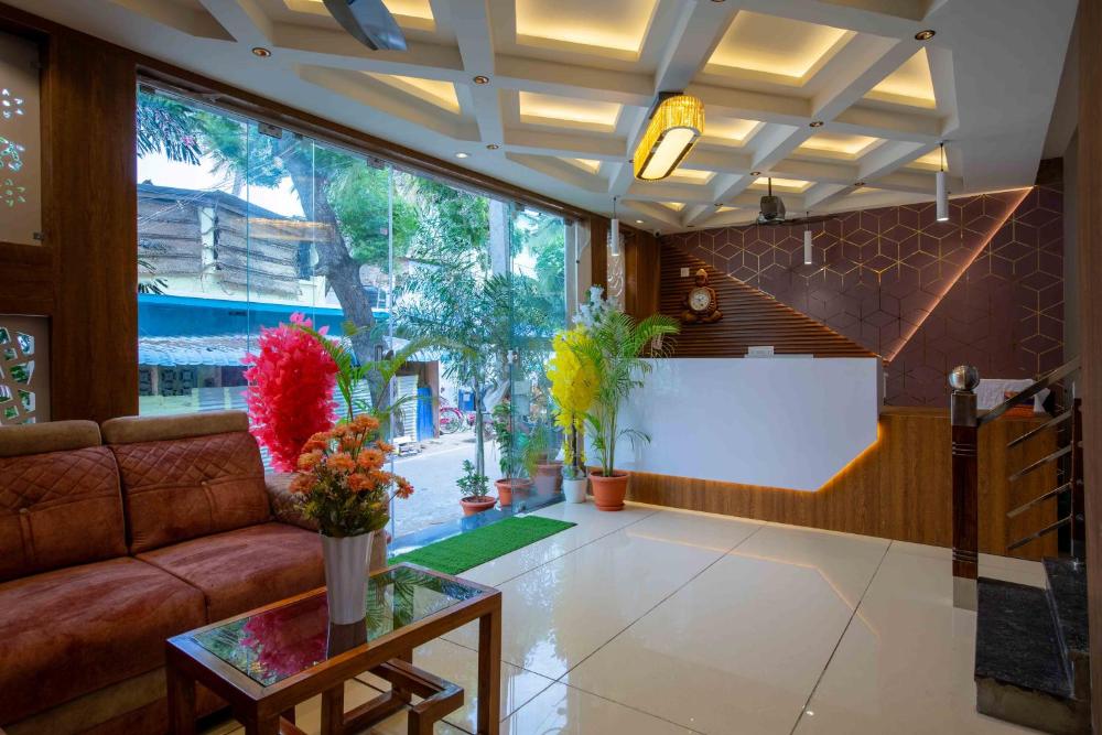 Hotel Surya Empire