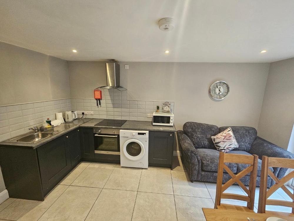 7 eyre square lane