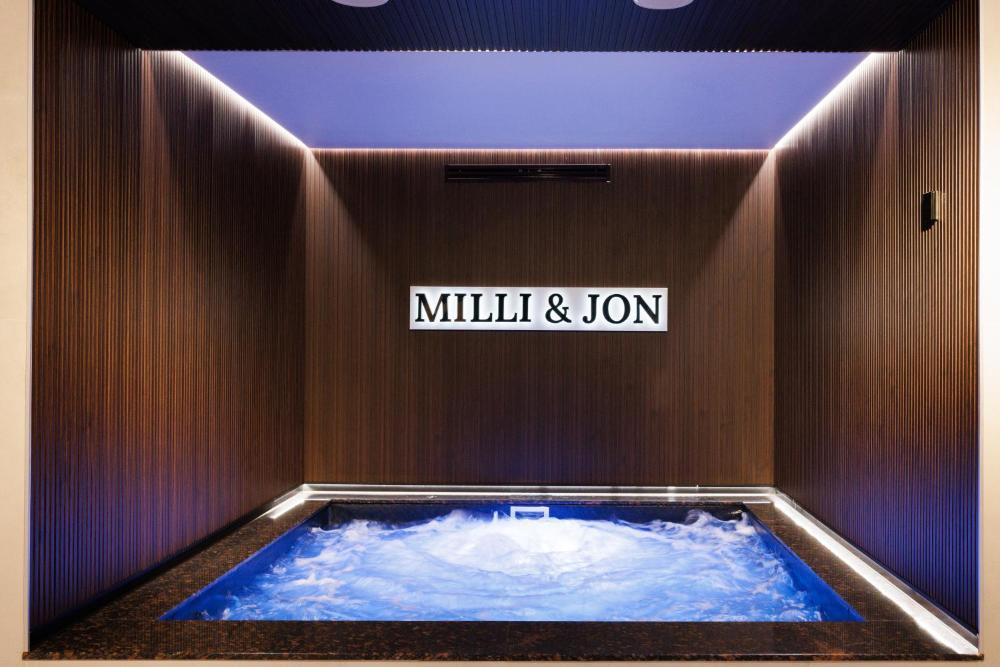 hotel milli and jon