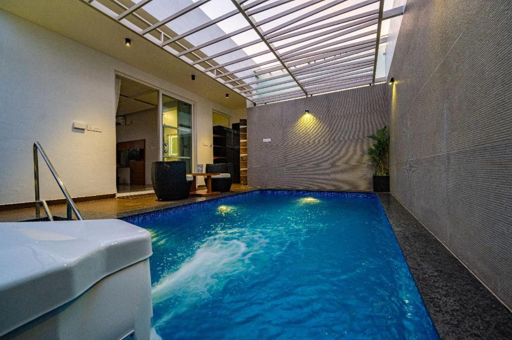 S R Private Residence