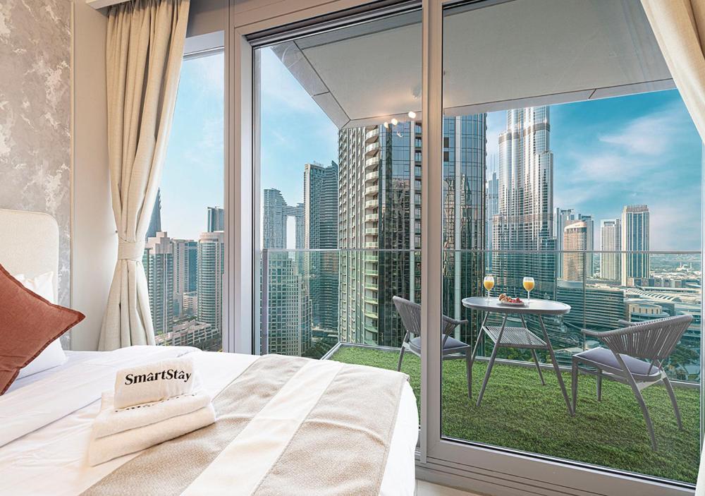SmartStay at Opera Grand - Stunning Burj Khalifa Views - Brand New Luxury Residences