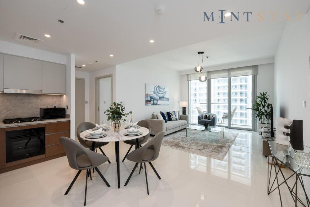 Beach Isle 2, Emaar Beachfront - Mint Stay