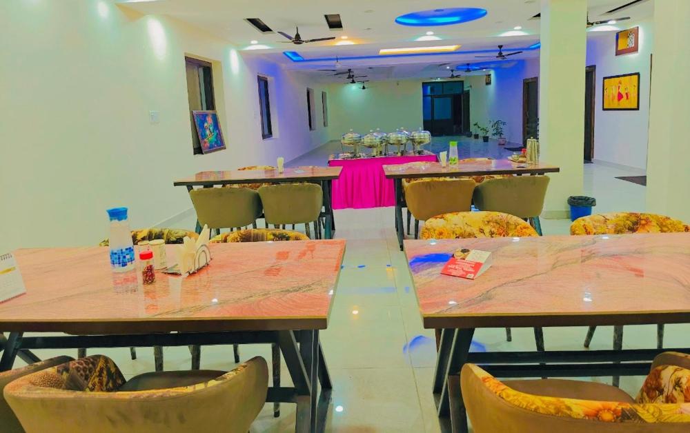 Hotel JCM Chintpurni