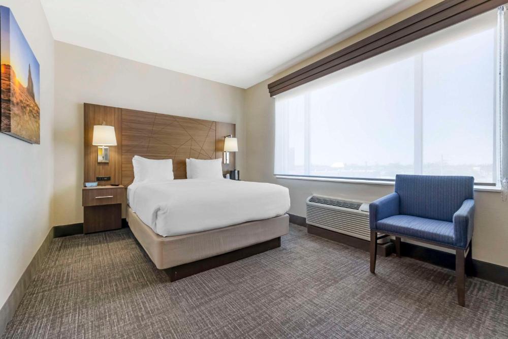 Room image 4