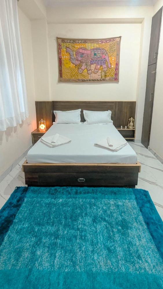 The Pink Nest - Backpackers Abode