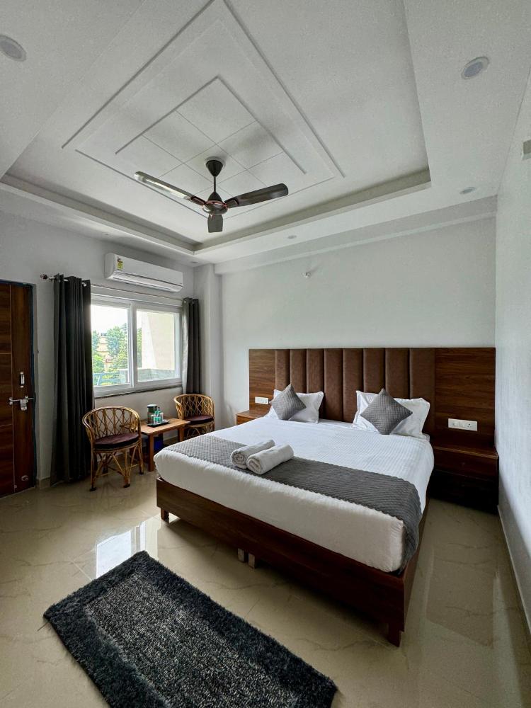 Hotel Yog Vriksh