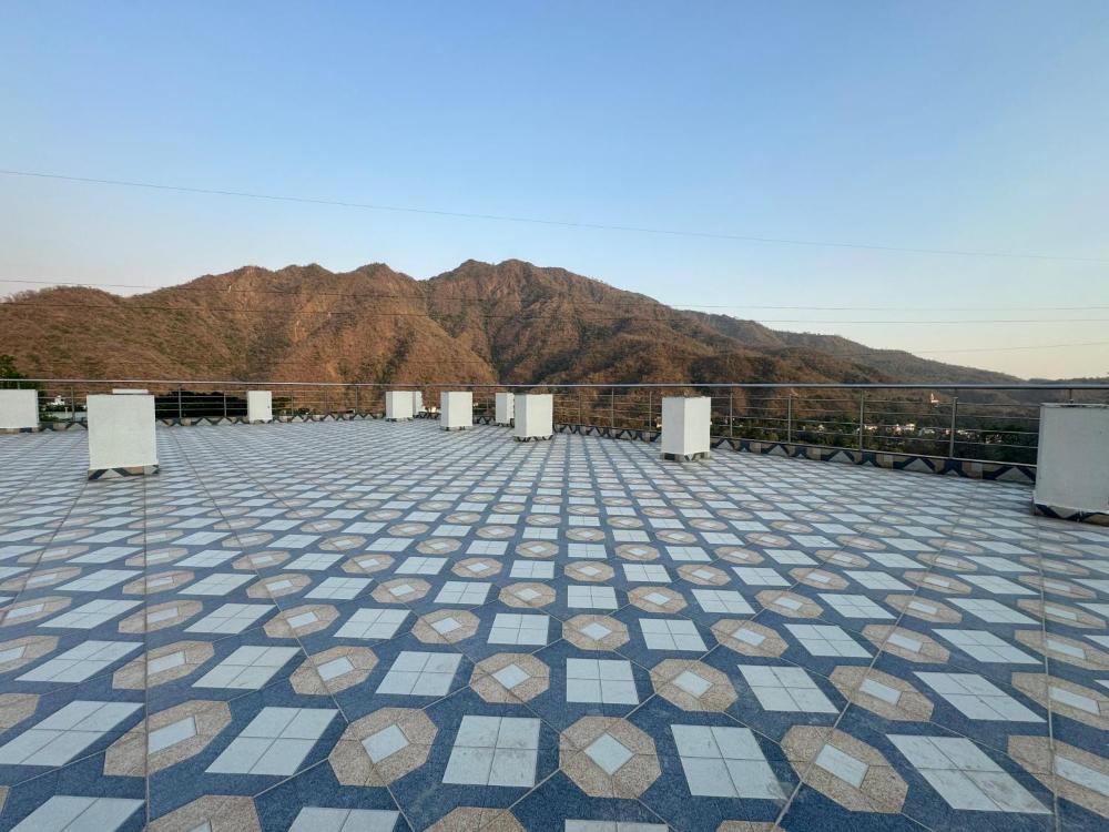 Hotel Yog Vriksh