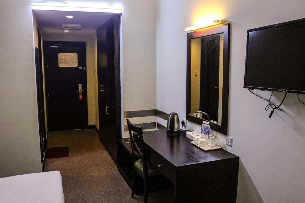 BOONMAX HOTEL