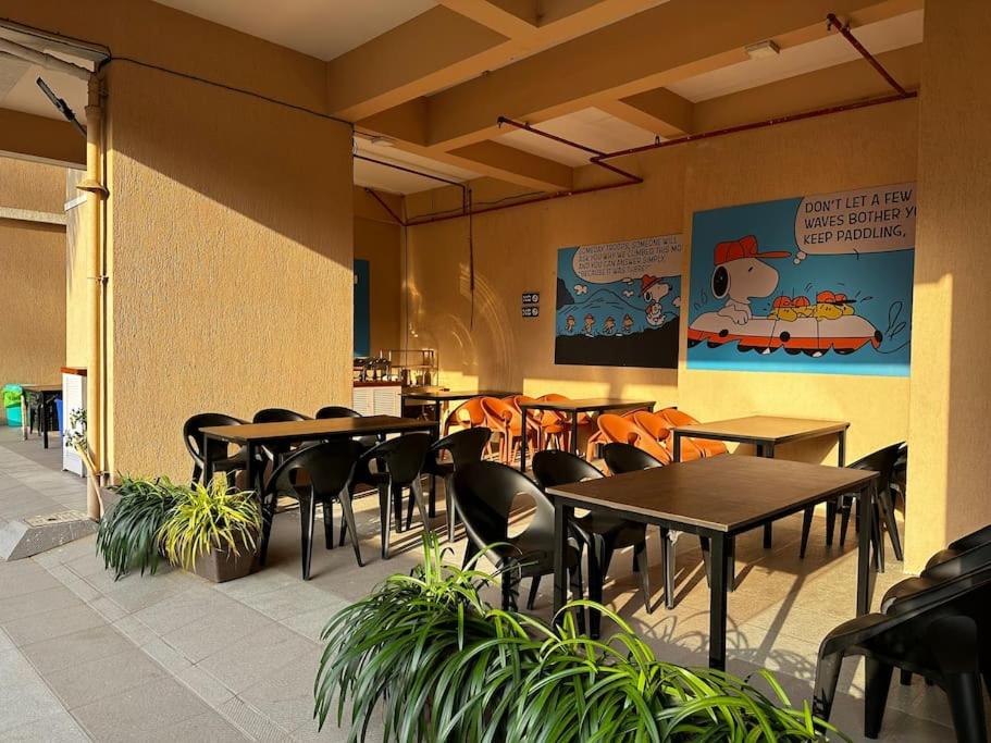 3 Bhk Apartment Santacruz Mumbai, Juhu