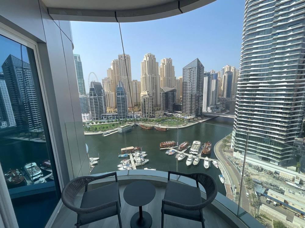 Dubai Marina Walk Gem Modern Apartments with Pool & Gym access, Steps to Beach & Metro Managed by Su