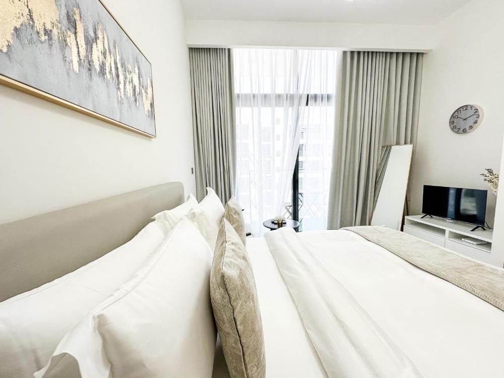 EasyGo - Unbeatable Deals on Urban Rentals in Riviera 16