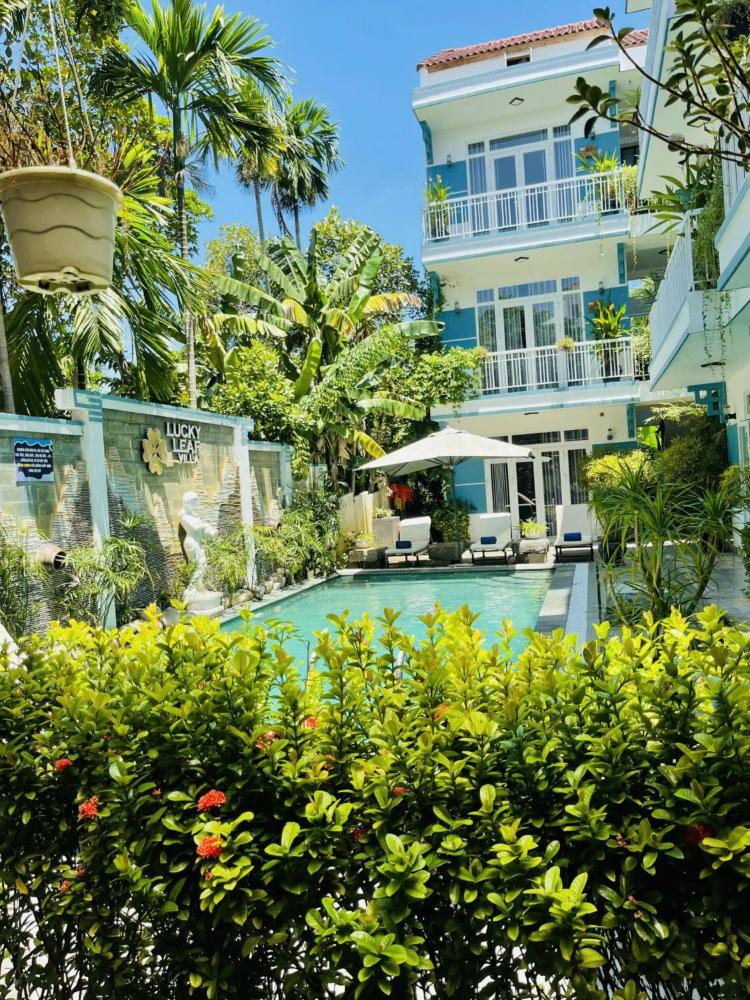 lucky leaf villa