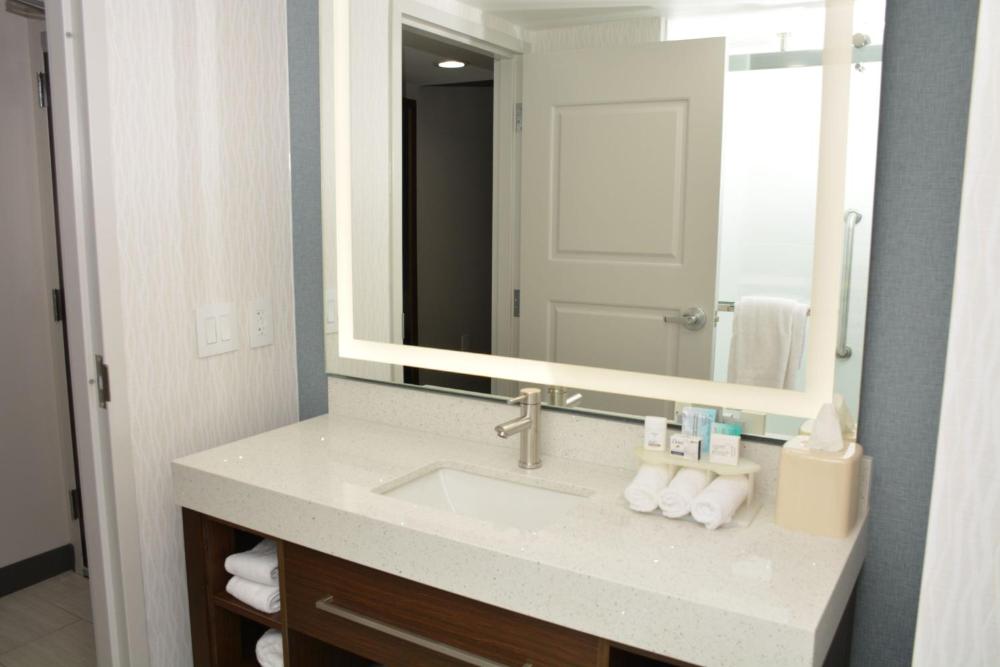 Room Image 4