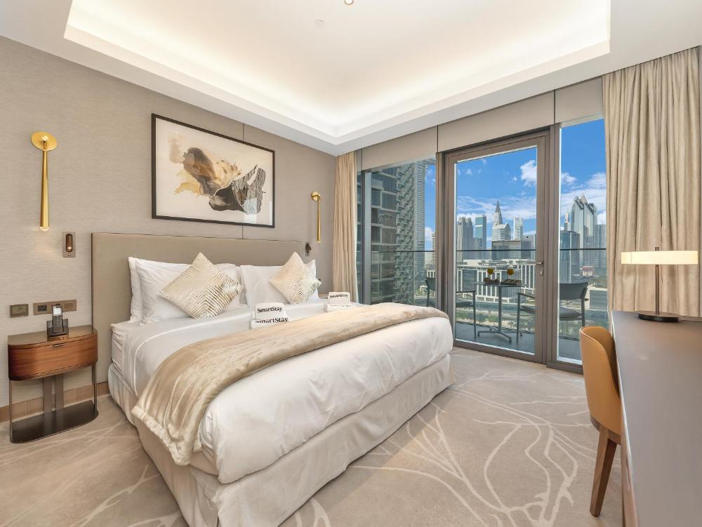 SmartStay at Address Opera - Unique Burj Khalifa Views - Brand New Luxury Residences