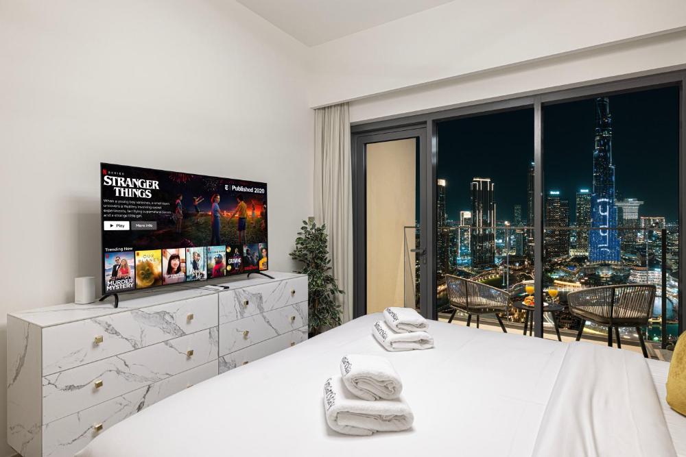 SmartStay at Burj Royale - Full Burj Khalifa View - Brand New Luxury Apartments