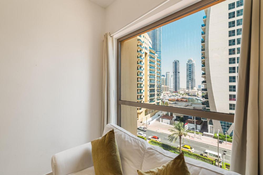 Beautiful 2BR & 4BR Apartments on JBR Beach, Walking Distance to Bluewaters Island - By Sunkissed Ho