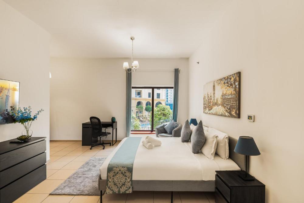 Beautiful 2BR & 4BR Apartments on JBR Beach, Walking Distance to Bluewaters Island - By Sunkissed Ho