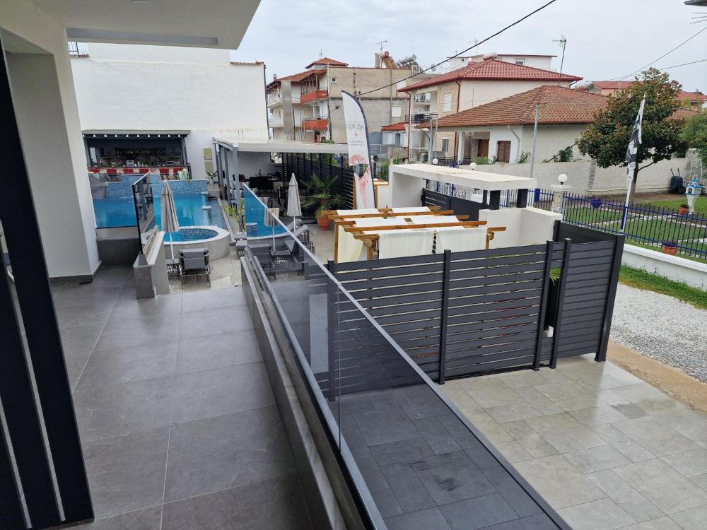 aeonian luxury suites