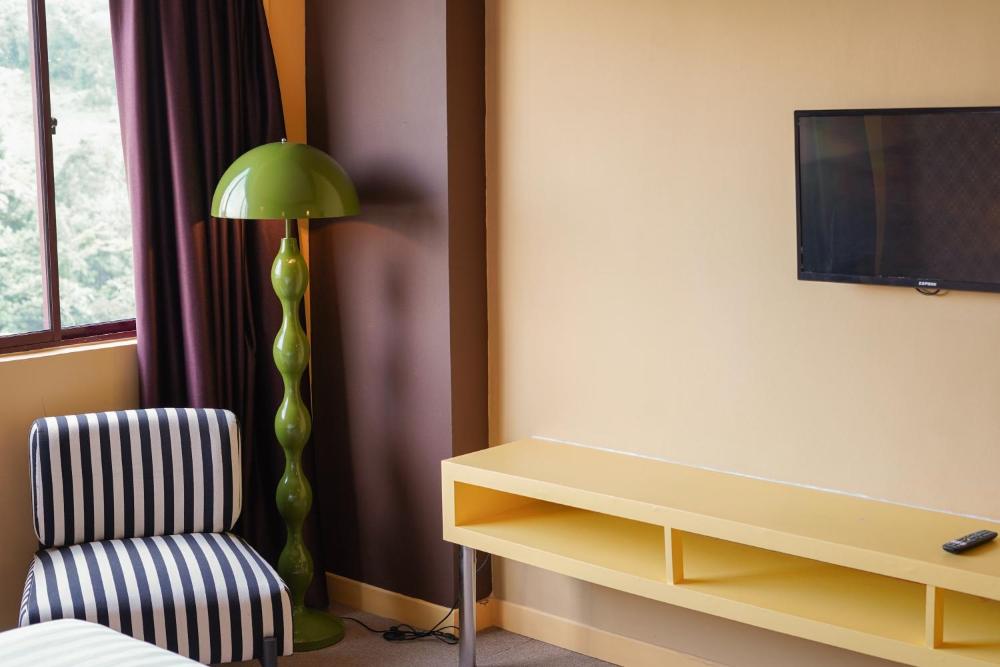 Room image 5