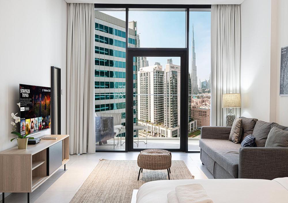 Luxury Studios with Burj Khalifa View or Canal view - Marquise Square Tower