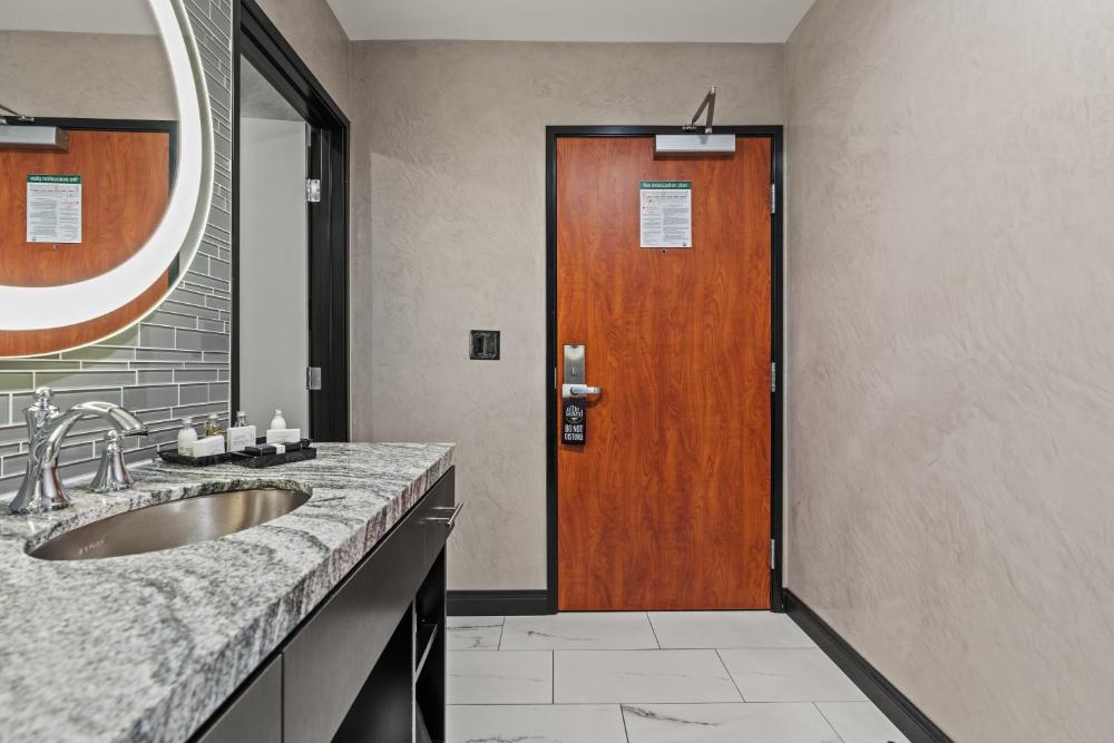 Room Image 2