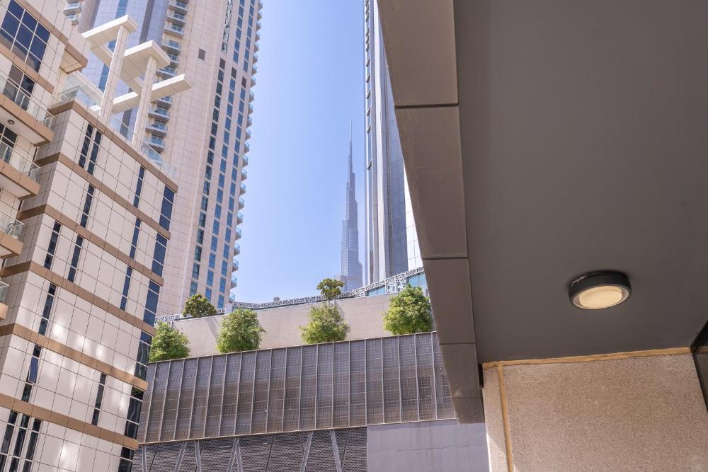 Dunya Tower Luxury and 2 min walk to Dubai Mall and Burj Khalifa in heart of Downtown