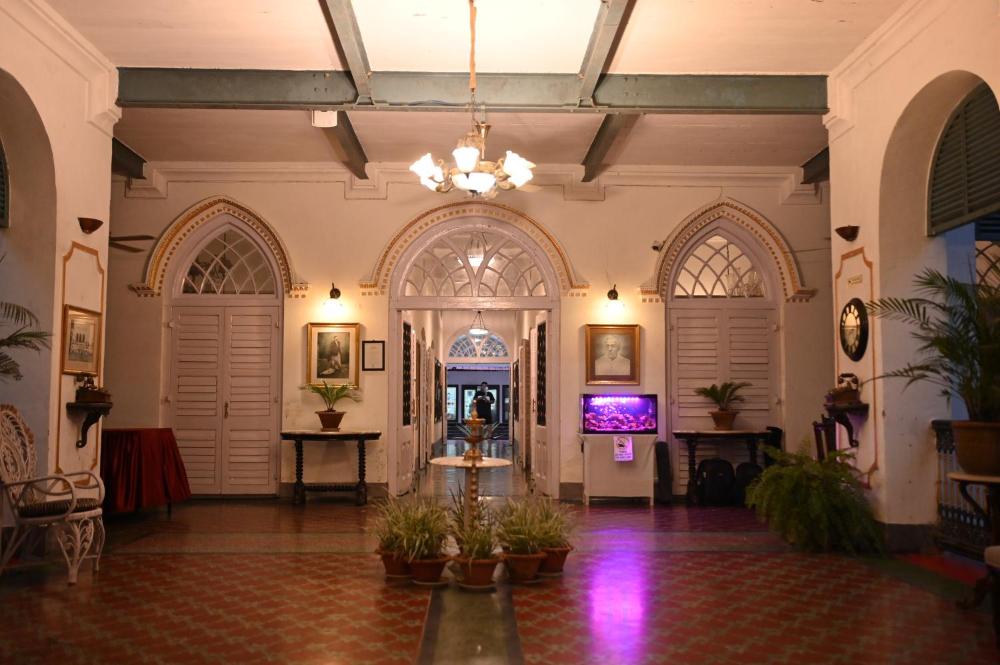 Thengal Manor