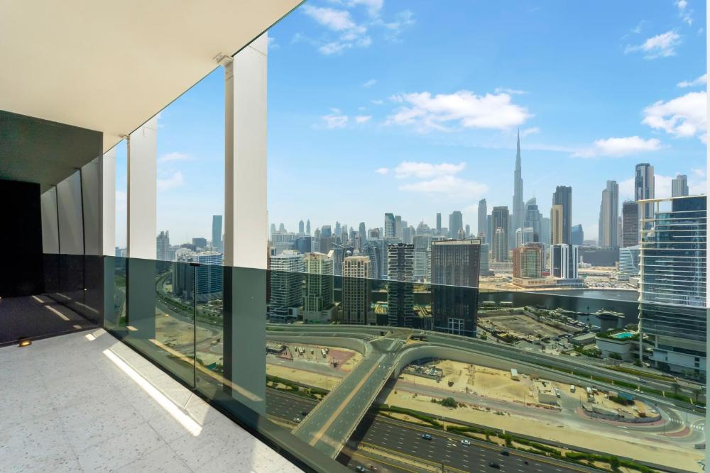FAM Living - Upside Living - WFH Friendly-Business Bay