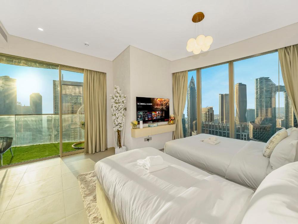 Skyline Serenity Holiday Home I Grandeur 2 Bedroom Apartments I Burj Khalifa & Fountain Views I Free
