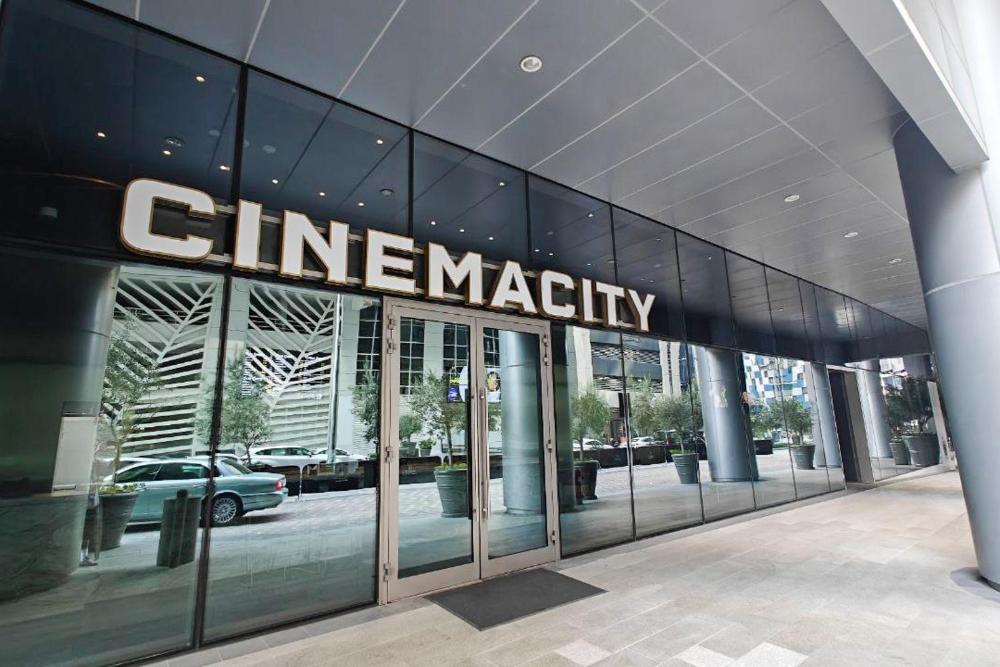 Dunya Tower Luxury and 2 min walk to Dubai Mall and Burj Khalifa in heart of Downtown
