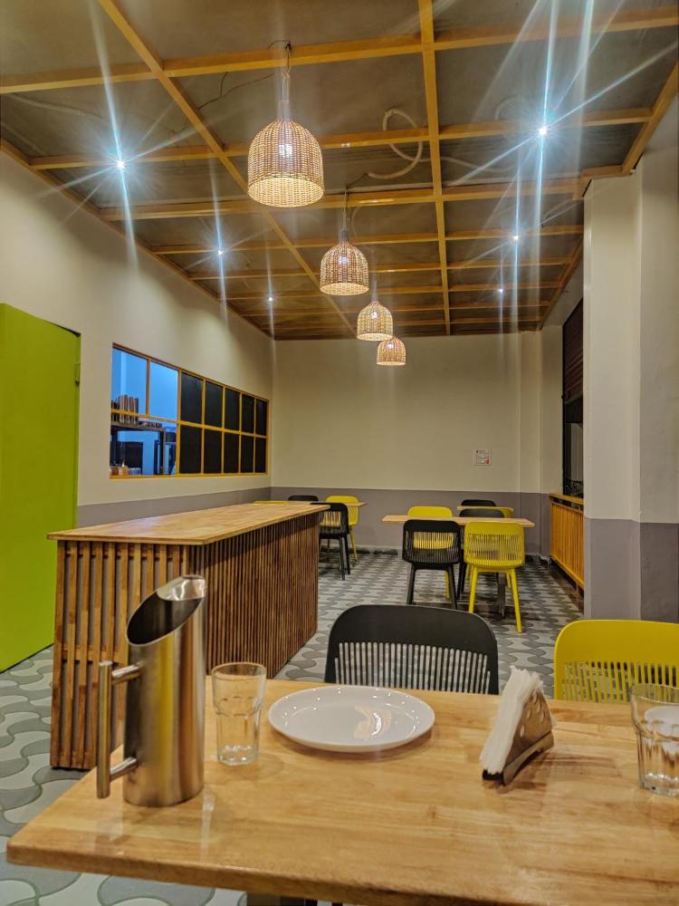 TSR Inn By Xplore Mantra Hotel and Cafe, Nagtibba