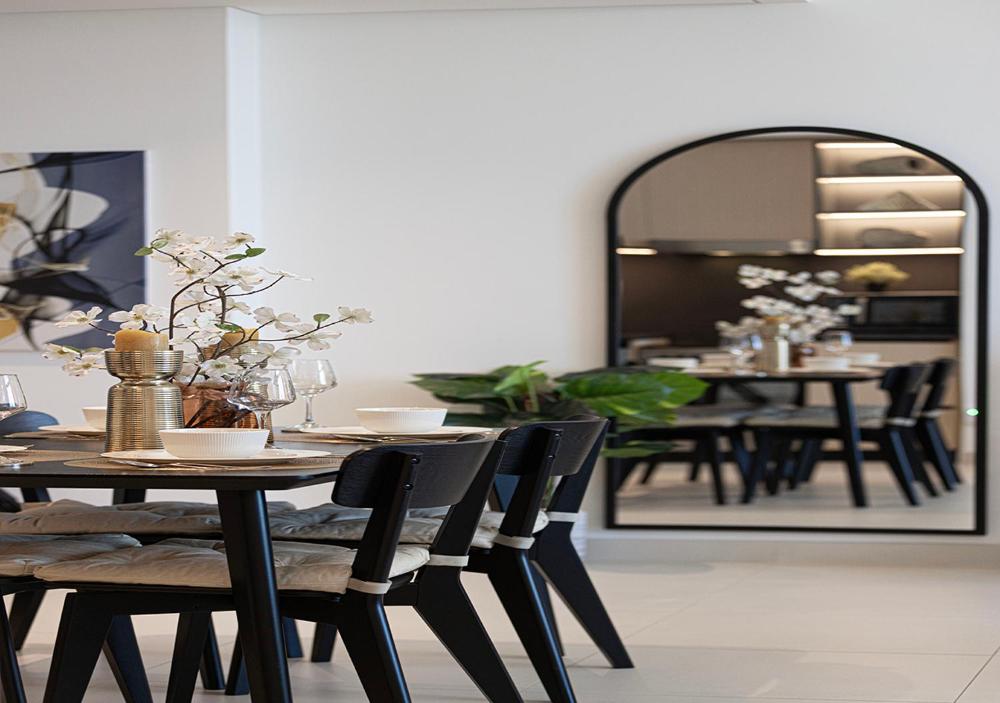 Elegant 1-Bedroom , Burj Khalifa View , Burj Crown