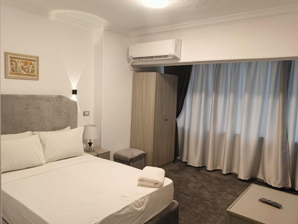 aura inn hotel cairo