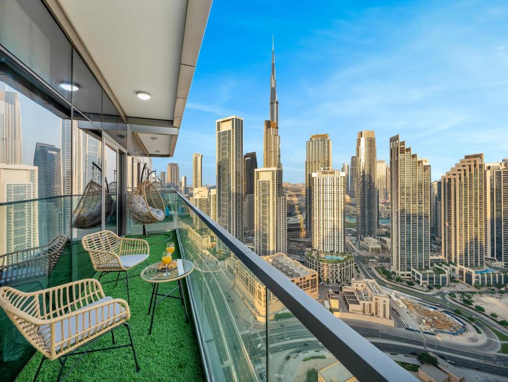WonderfulStay at Paramount Residences - Highest Infinity Pool - Burj Khalifa View - Brand New Luxury