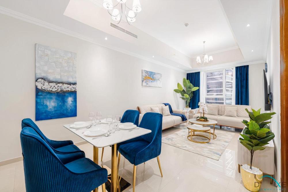 Dunya Tower Luxury and 2 min walk to Dubai Mall and Burj Khalifa in heart of Downtown