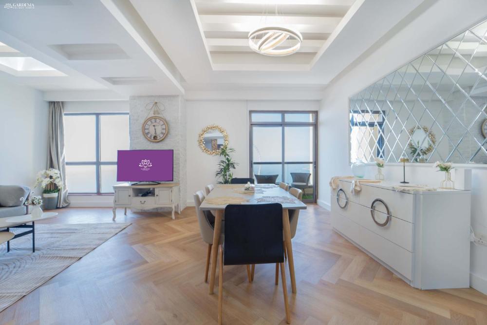 JBR Amwaj 4 , Upgraded Sea and Ain Dubai Views, 2m walk to Beach By Gardenia Suitse