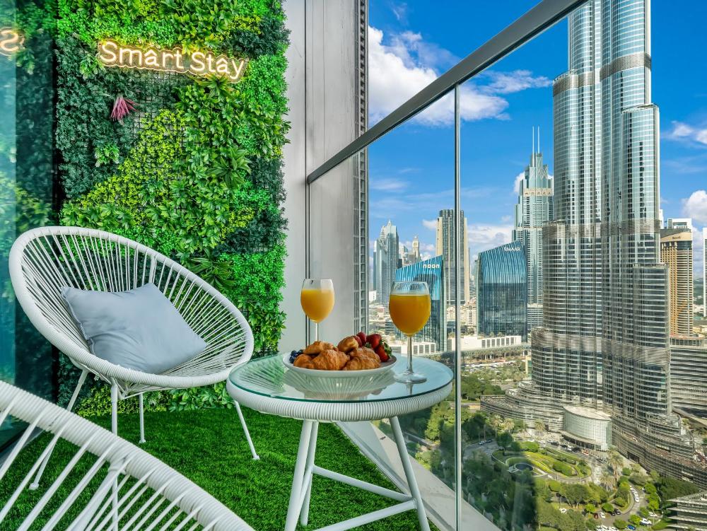 SmartStay at Grande Signature - Burj Khalifa View - 5 min Dubai Mall - Downtown Dubai - Brand New Lu